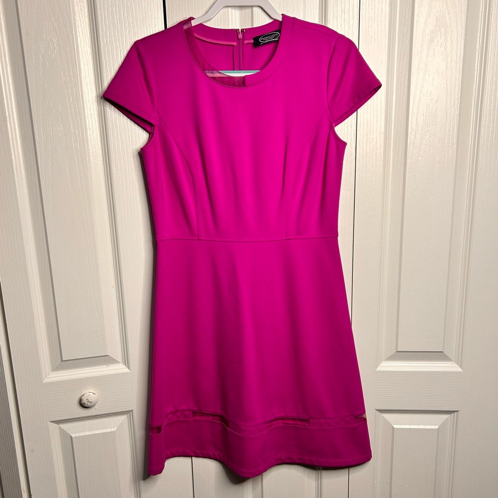 Magaschoni Women’s Medium Pink Fuchsia Cap Sleeve Fit to Flare Zip Up Dress